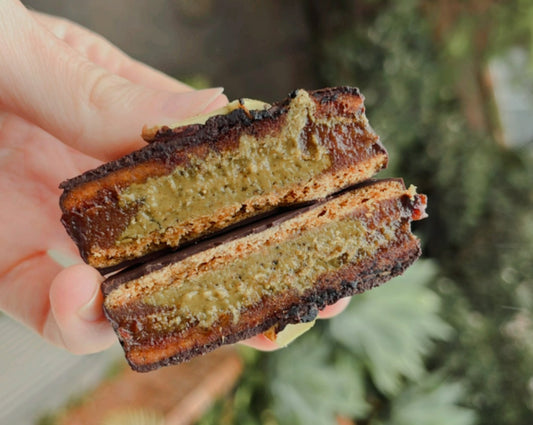 Pistachio Alfajor