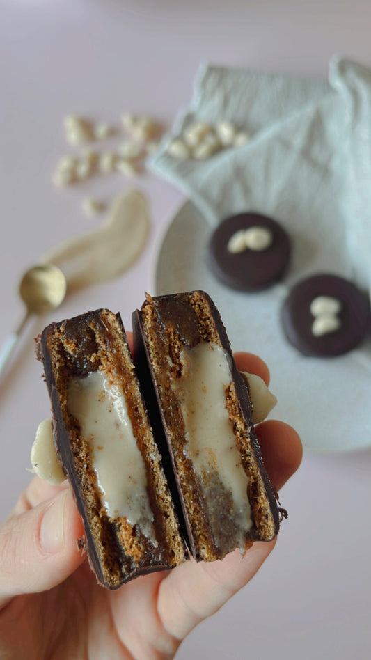 Macadamia Alfajor